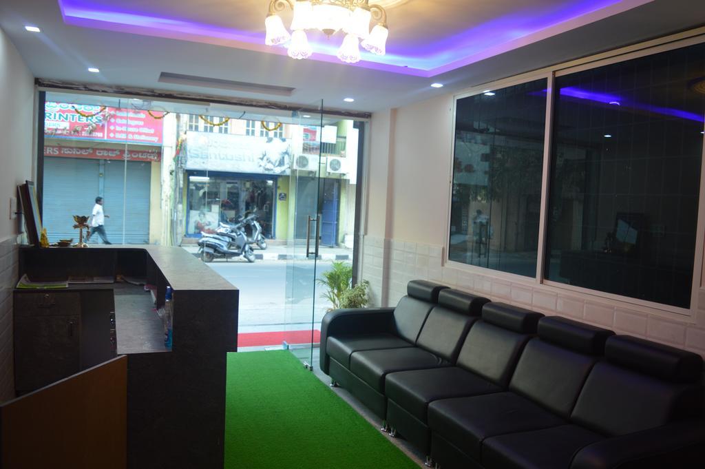 Sri Balaji Guest House บังกาลอร์ ภายนอก รูปภาพ