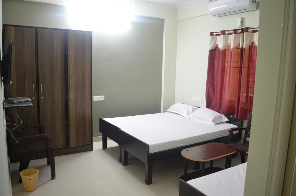 Sri Balaji Guest House บังกาลอร์ ภายนอก รูปภาพ