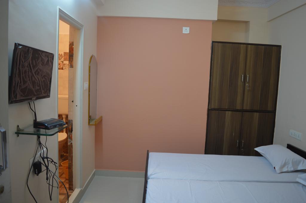 Sri Balaji Guest House บังกาลอร์ ภายนอก รูปภาพ