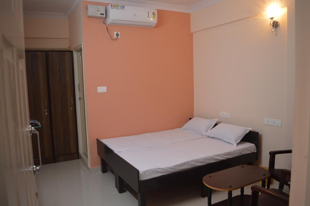 Sri Balaji Guest House บังกาลอร์ ภายนอก รูปภาพ